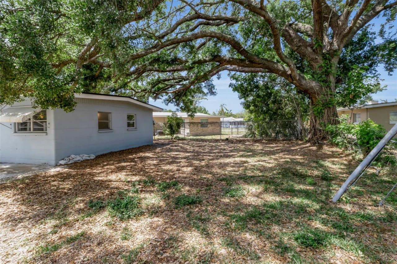 2317 2nd Avenue E, Bradenton, FL 34208 Photo