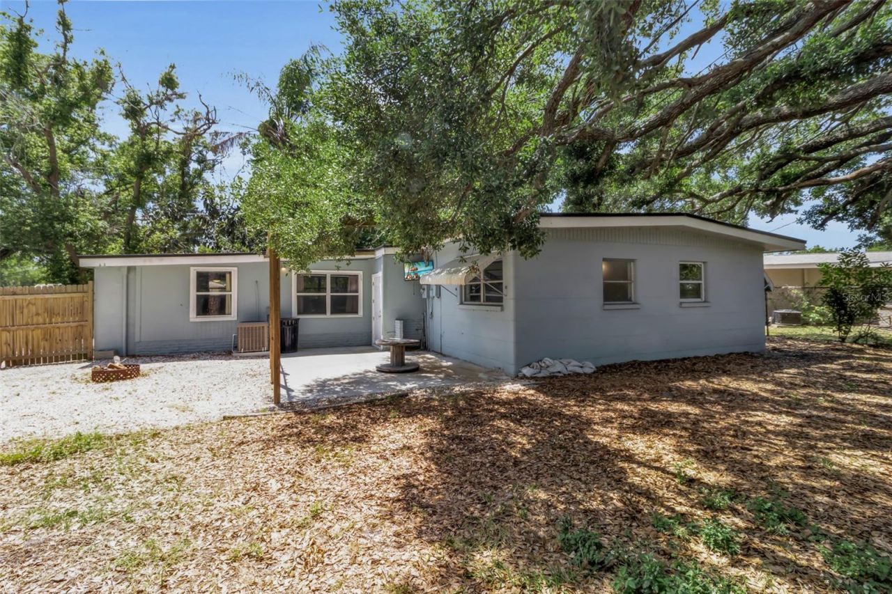 2317 2nd Avenue E, Bradenton, FL 34208 Photo