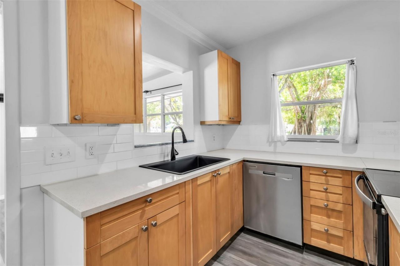 2317 2nd Avenue E, Bradenton, FL 34208 Photo