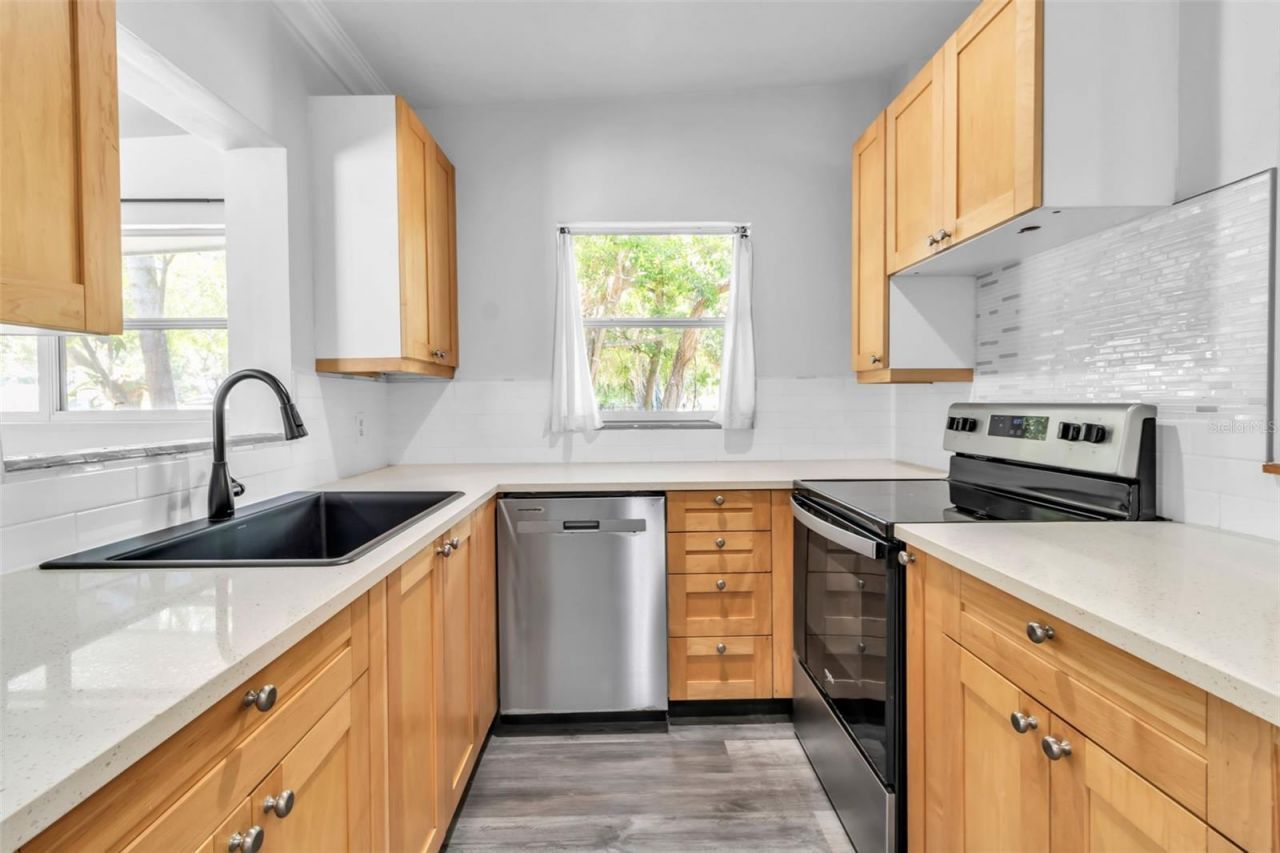 2317 2nd Avenue E, Bradenton, FL 34208 Photo