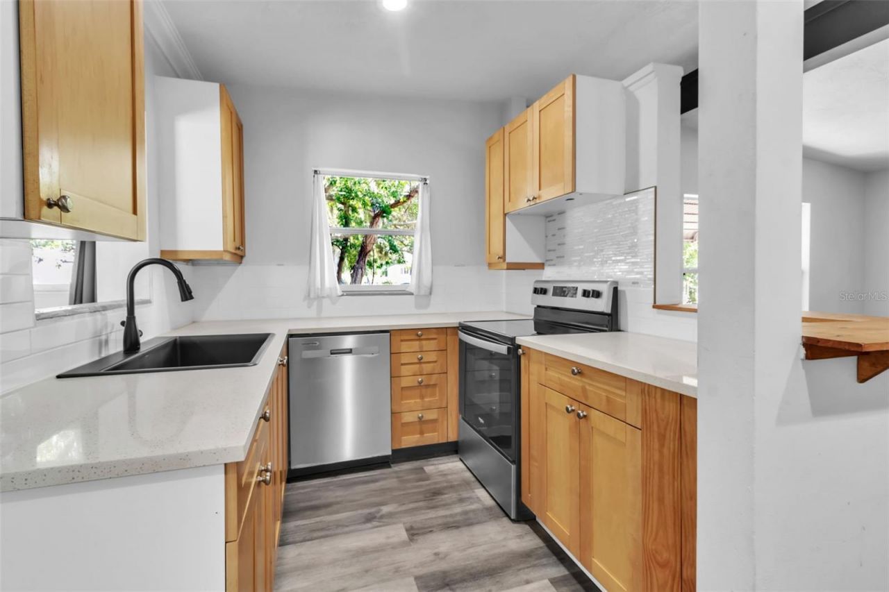 2317 2nd Avenue E, Bradenton, FL 34208 Photo