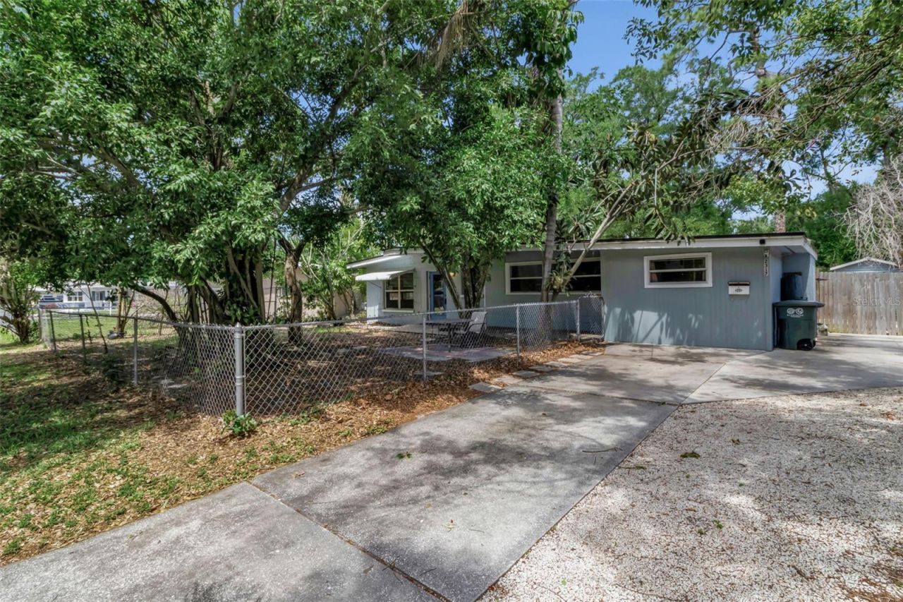 2317 2nd Avenue E, Bradenton, FL 34208 Photo