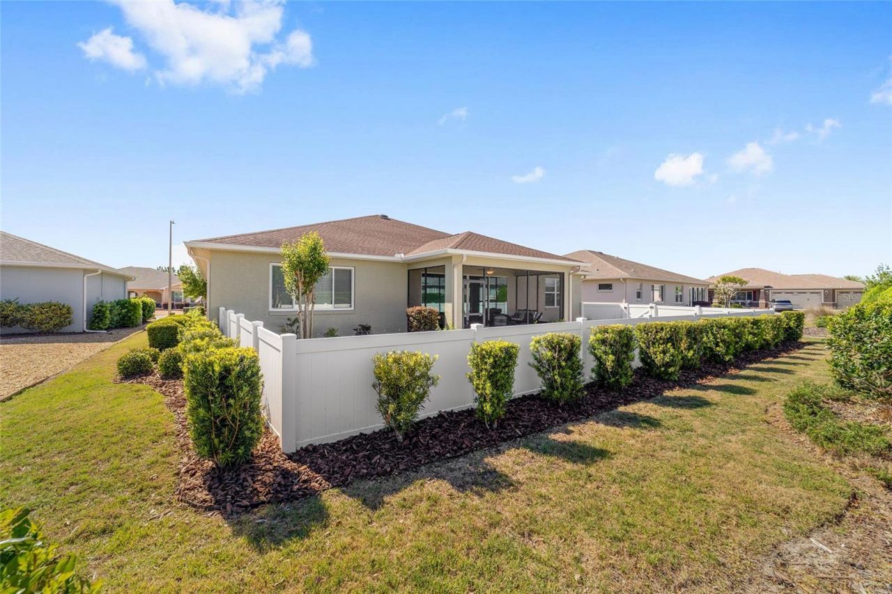 8780 SW 93rd Circle, Ocala, FL 34481 Photo