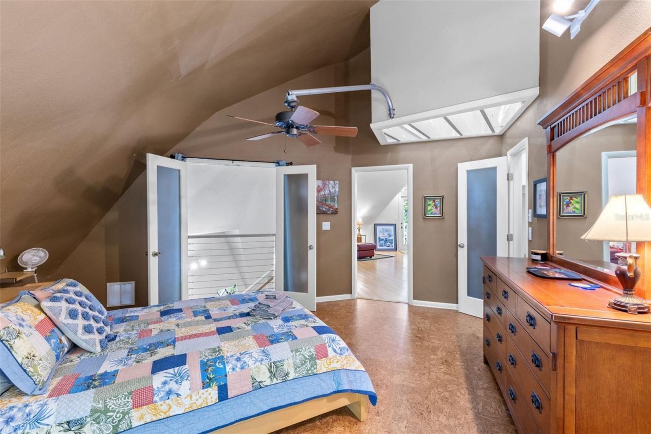 5789 N Apopka Vineland Road, Orlando, FL 32818 Photo