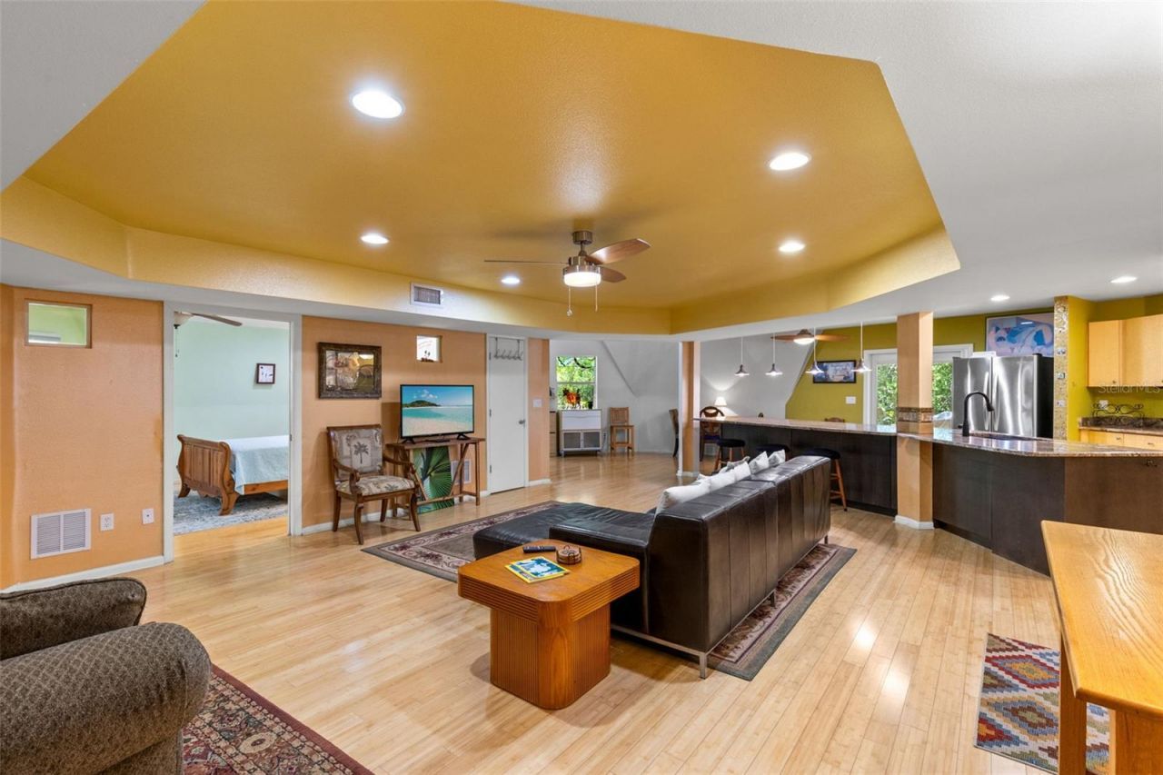 5789 N Apopka Vineland Road, Orlando, FL 32818 Photo
