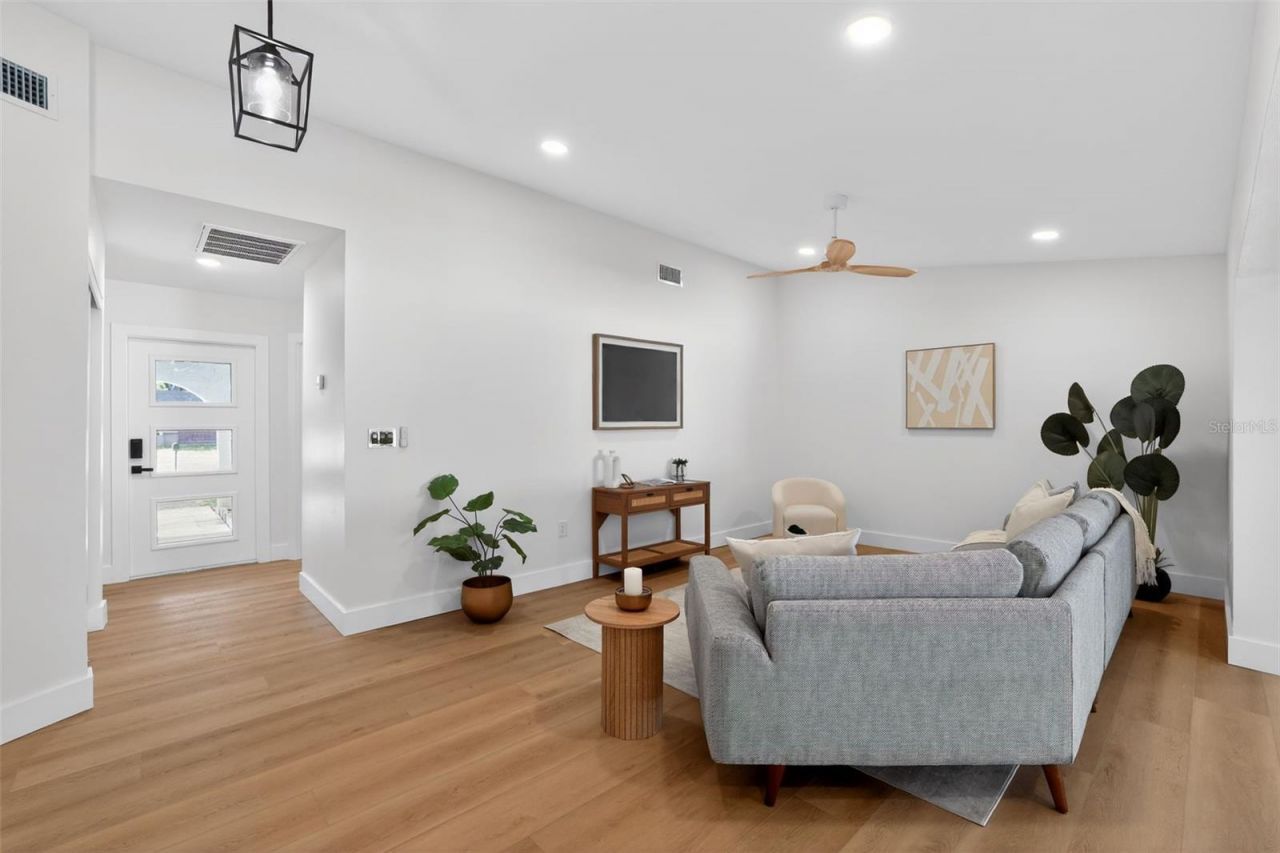 10203 57th Way N, Pinellas Park, FL 33782 Photo