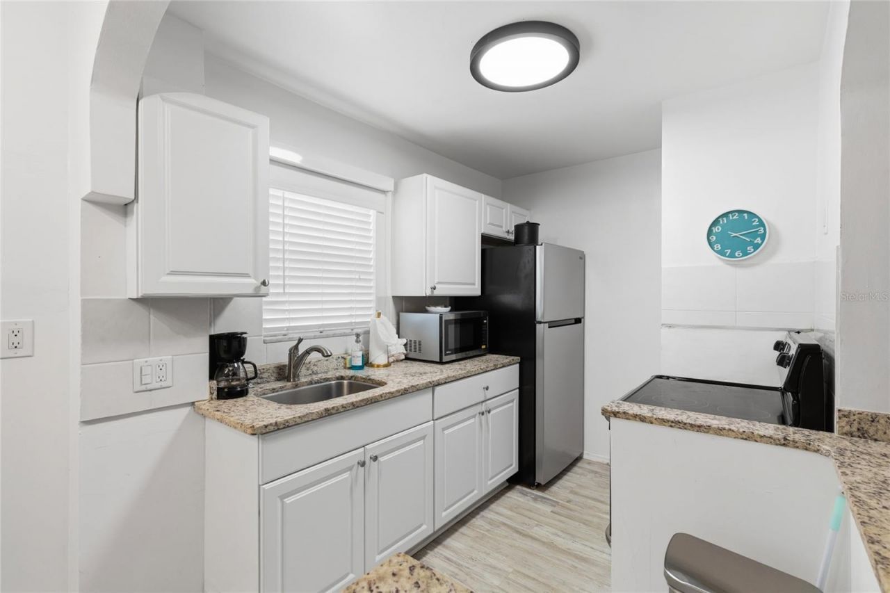 6801 Sunset Way, Saint Pete Beach, FL 33706 Photo