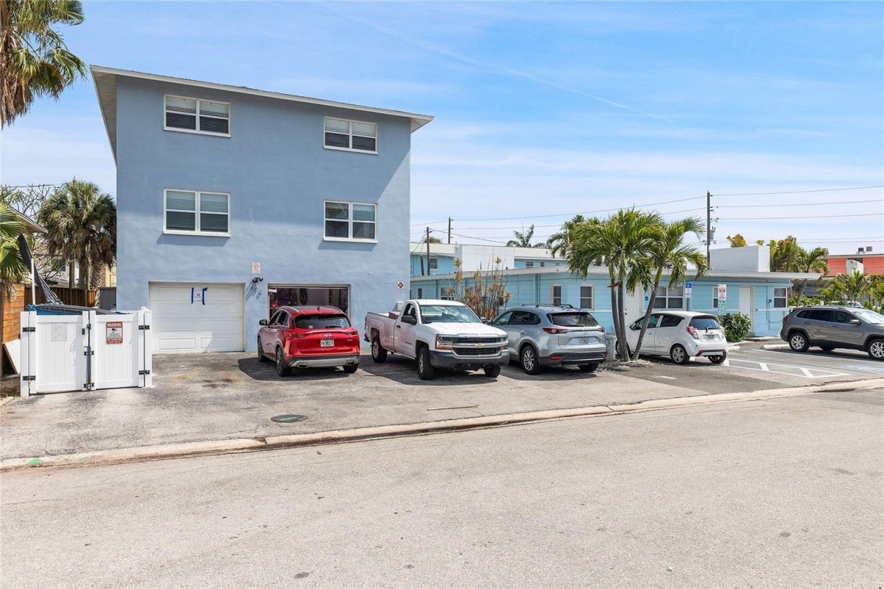 6801 Sunset Way, Saint Pete Beach, FL 33706 Photo