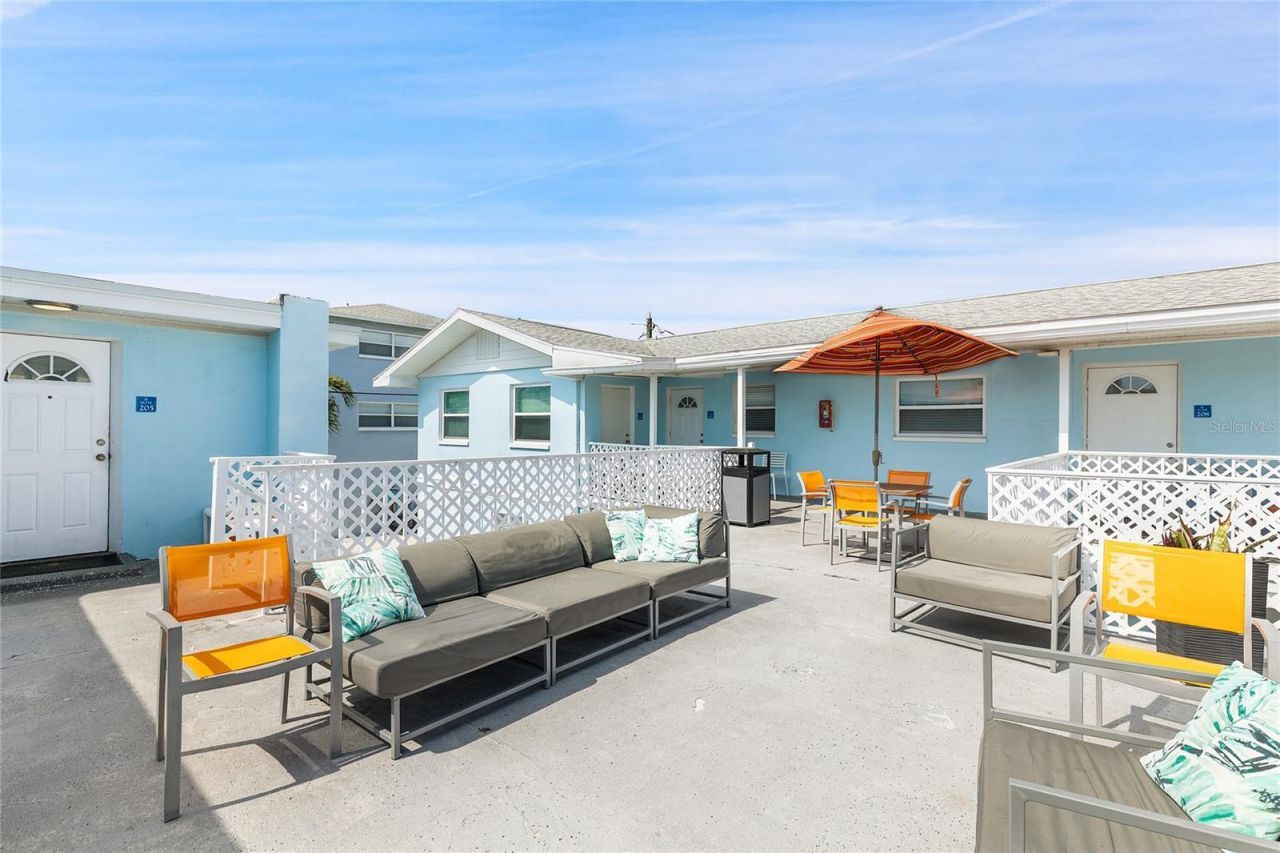 6801 Sunset Way, Saint Pete Beach, FL 33706 Photo