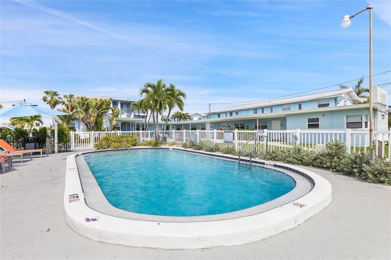 6801 Sunset Way, Saint Pete Beach, FL 33706 Photo