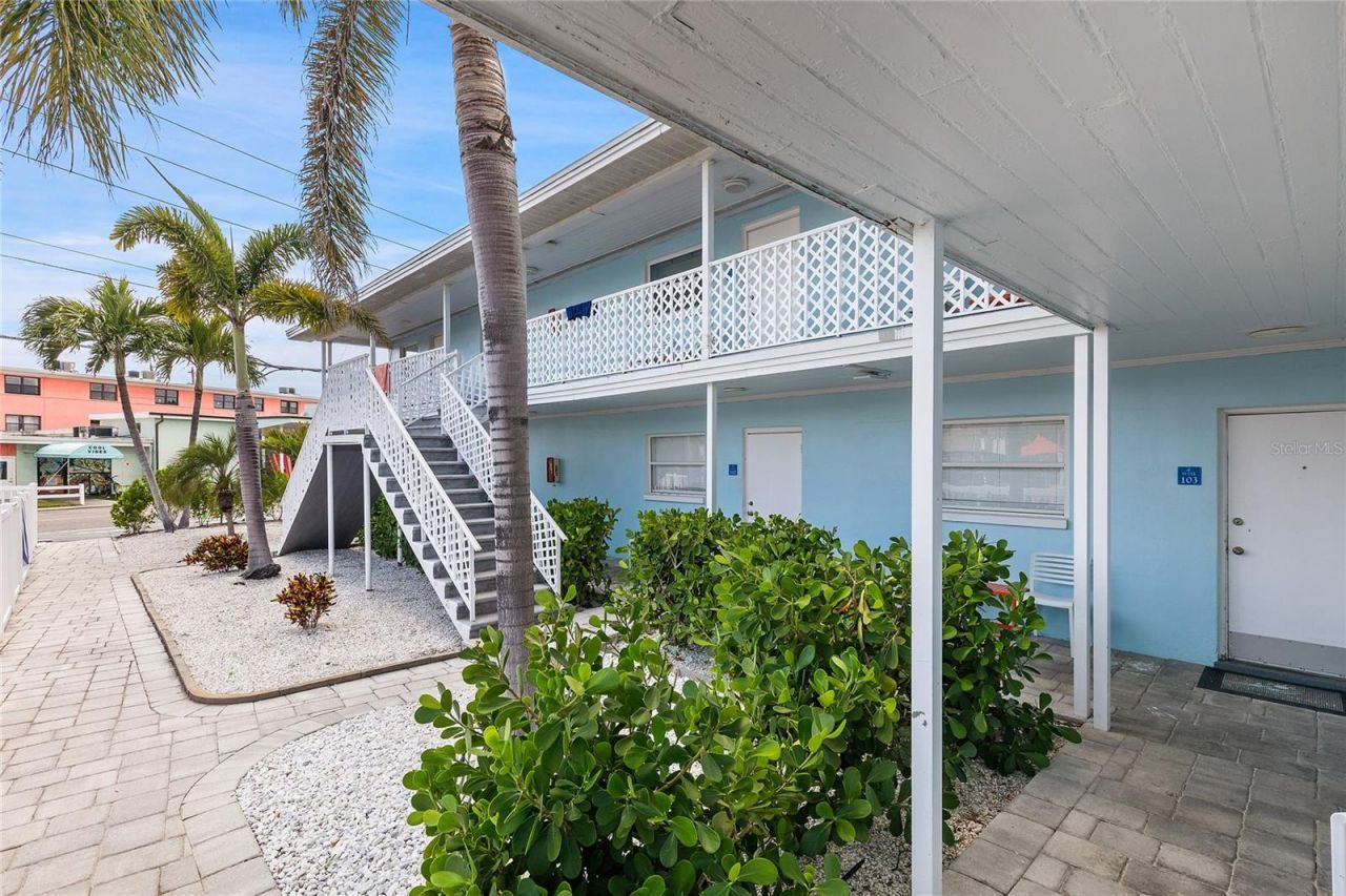 6801 Sunset Way, Saint Pete Beach, FL 33706 Photo