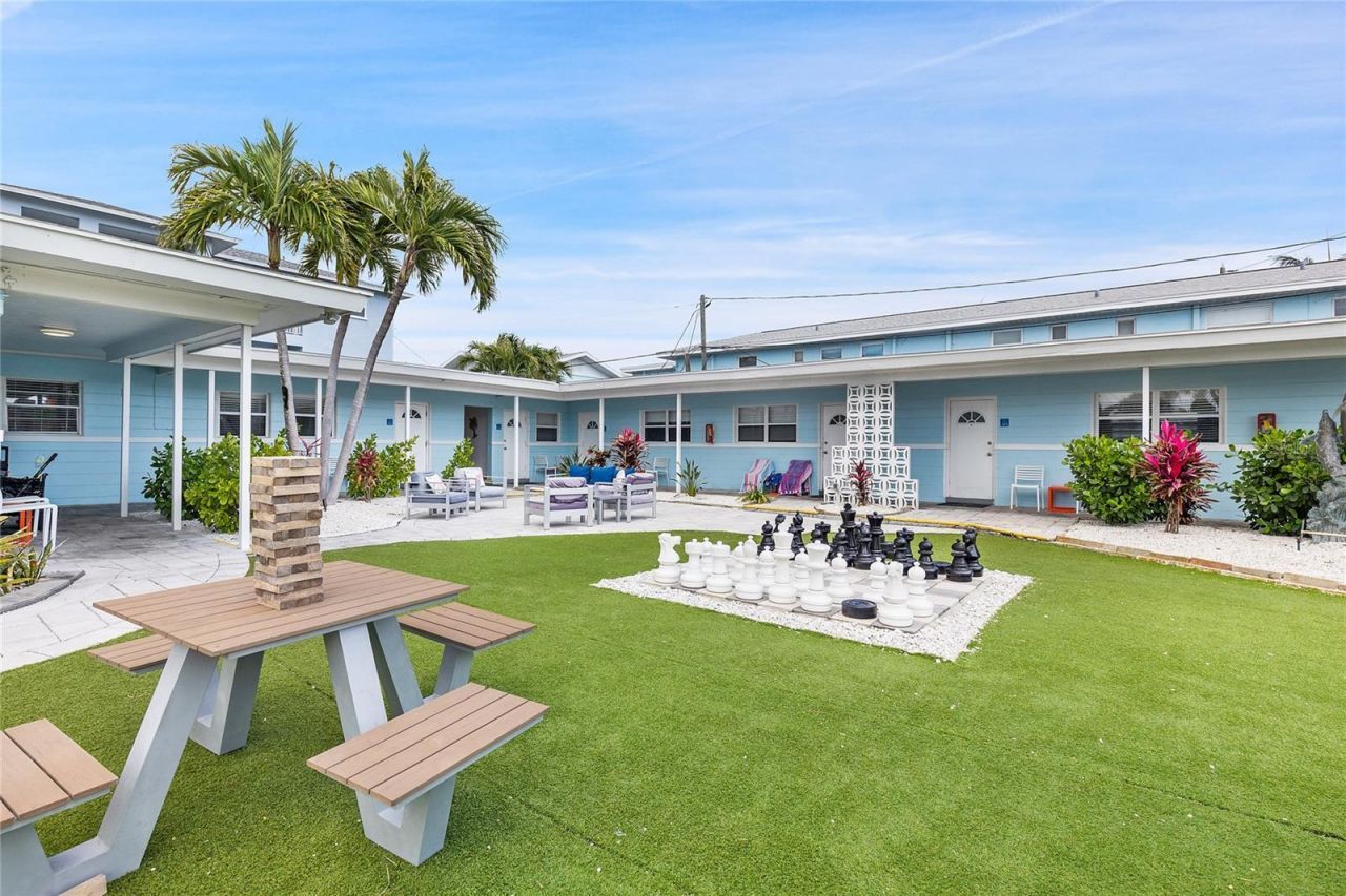 6801 Sunset Way, Saint Pete Beach, FL 33706 Photo