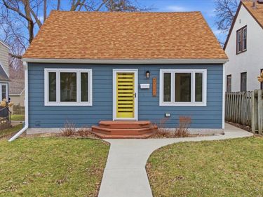 2719 Benjamin Street NE, Minneapolis, MN 55418