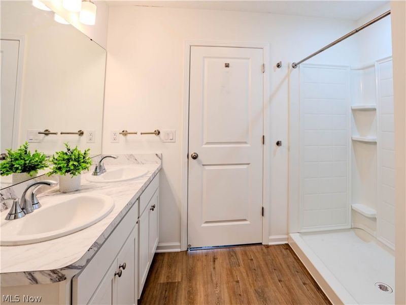 421 River Run Drive, Elyria, OH 44035 Photo 20