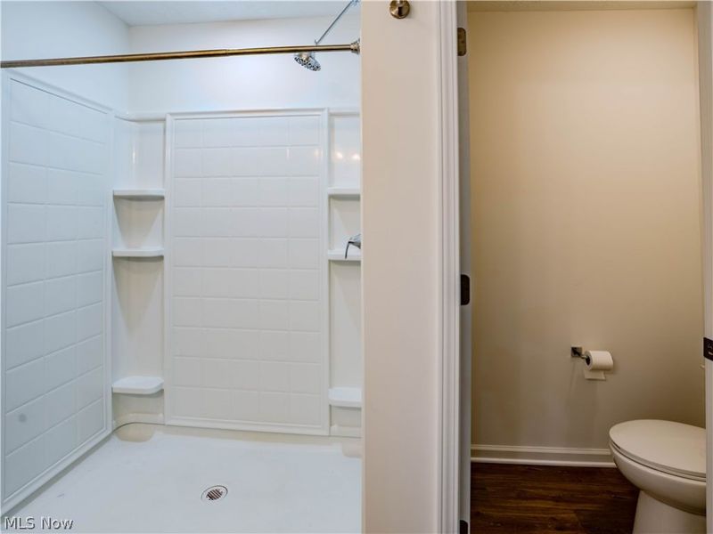 421 River Run Drive, Elyria, OH 44035 Photo 22