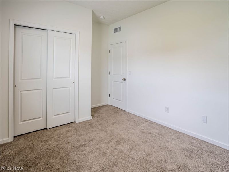 421 River Run Drive, Elyria, OH 44035 Photo 24