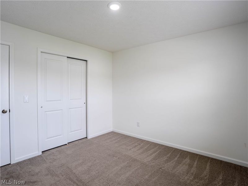 421 River Run Drive, Elyria, OH 44035 Photo 33