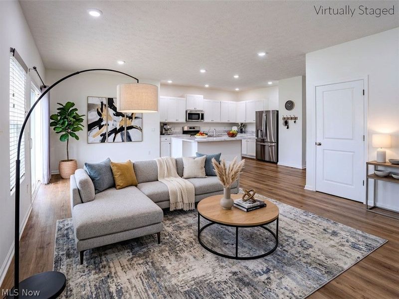 421 River Run Drive, Elyria, OH 44035 Photo 9