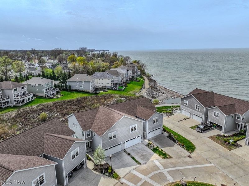 181 Larimar Drive, Willowick, OH 44095 Photo 2