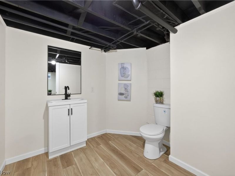 6580 Barton Road , North Olmsted, OH 44070 Photo 39