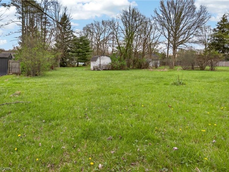 6580 Barton Road , North Olmsted, OH 44070 Photo 9