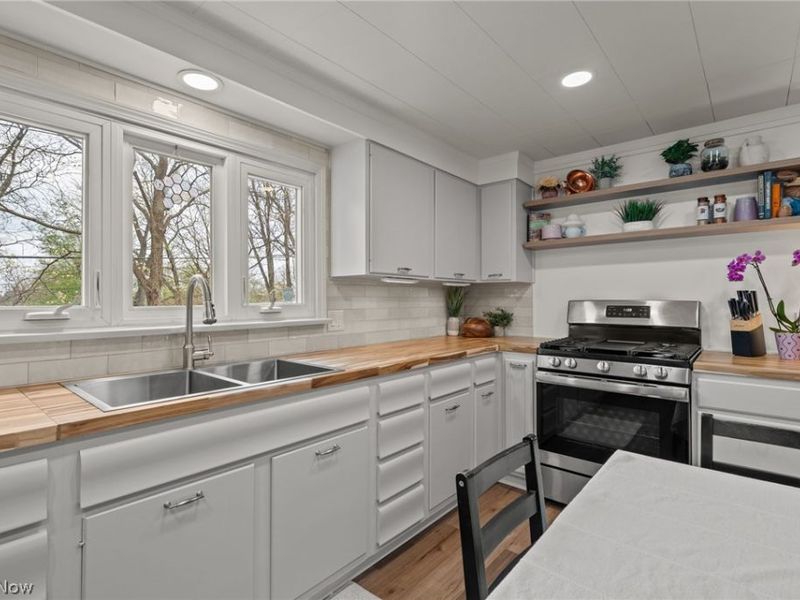 655 N Way Street, Barberton, OH 44203 Photo 15