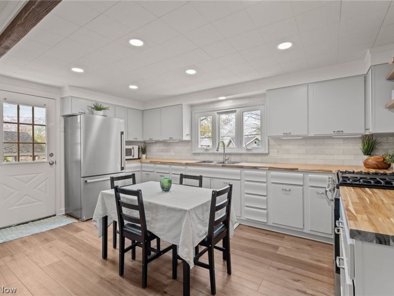 655 N Way Street, Barberton, OH 44203 Photo 17