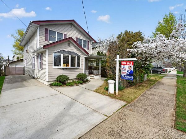 8530 261st Street , Floral Park, NY 11001