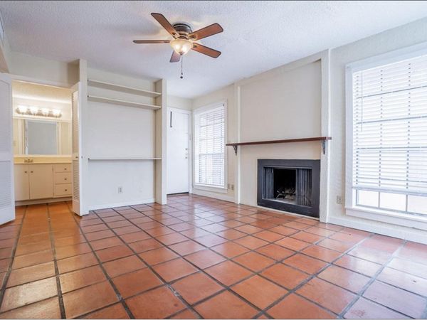 110 E 37th ST , Unit 111, Austin, TX 78705