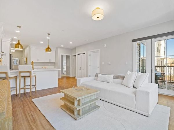 99 Foundry Place, Unit 102, Portsmouth, NH 03801