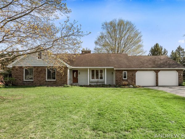 8732 Fairview Lane, Zeeland, MI 49464