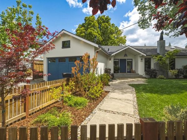 121 Inner Circle, Redwood City, CA 94062