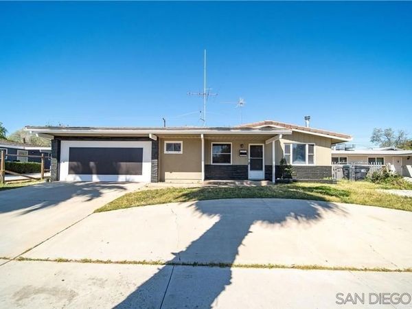 44641 5th St E, Lancaster, CA 93535