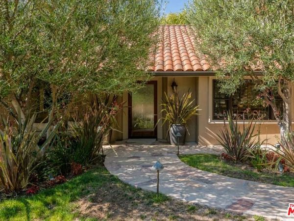 9545 Dalegrove Drive, Beverly Hills, CA 90210