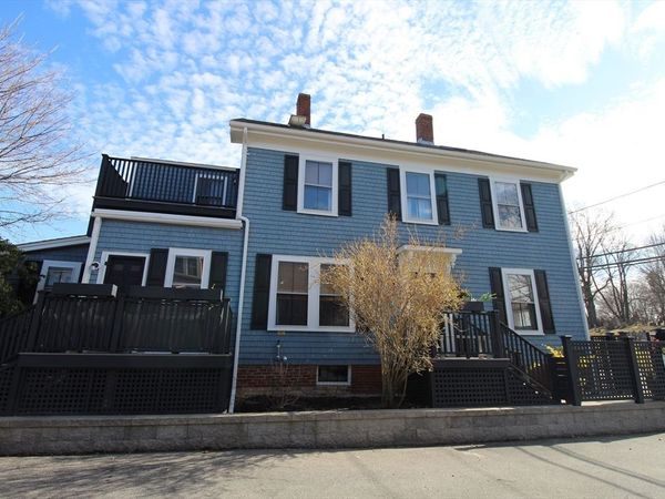 1 Hill St, Newburyport, MA 01950