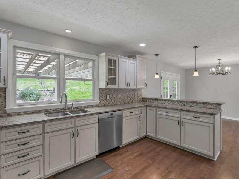 1687 Emerald Court, Newark, OH 43055 Photo 15