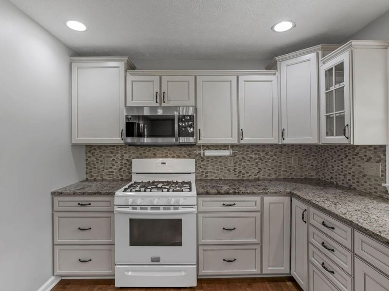 1687 Emerald Court, Newark, OH 43055 Photo 19