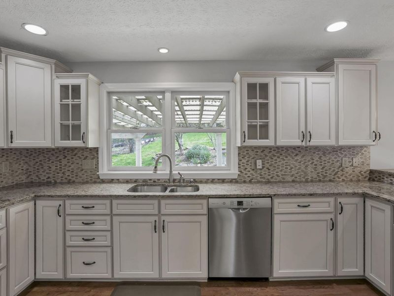 1687 Emerald Court, Newark, OH 43055 Photo 20