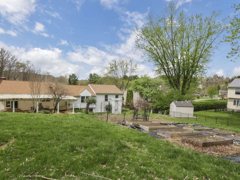 1687 Emerald Court, Newark, OH 43055 Photo 64