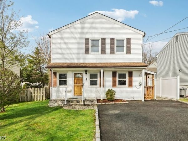 5 Reaville Ct, Parsippany-Troy Hills, NJ 07054