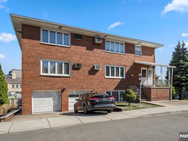 452 Commercial Avenue, CLIFFSIDE PARK, NJ 07010