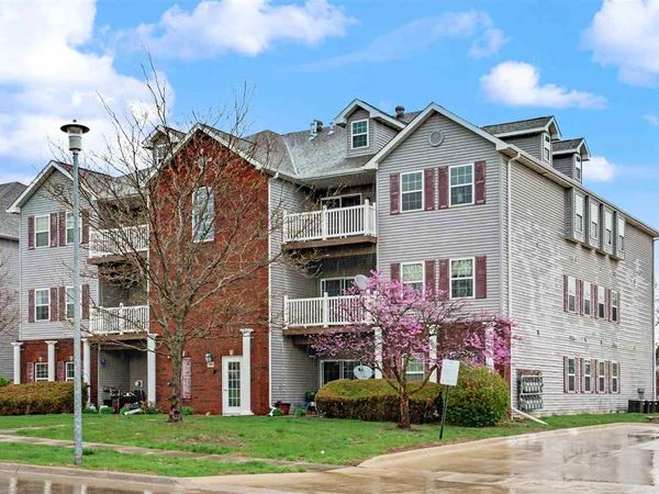 900 Rachael St, Unit 302, North Liberty, IA 52317