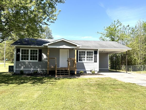 21 McAlister Rd , Fayetteville, TN 37334