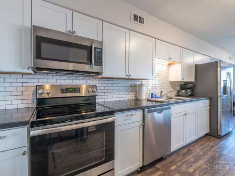 2500 Warsaw Avenue, Unit 10, Cincinnati, OH 45204 Photo 3