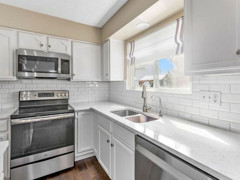 5041 Lexington Court, Mason, OH 45040 Photo 10