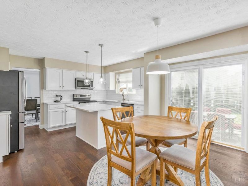 5041 Lexington Court, Mason, OH 45040 Photo 8