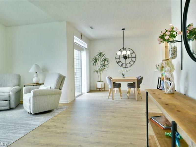 14 Hunters Woods Boulevard, Unit D, Canfield, OH 44406 Photo 4