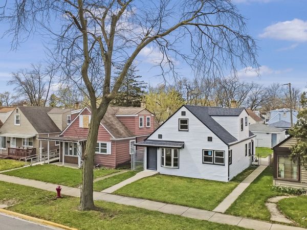 34 47th Avenue , Bellwood, IL 60104