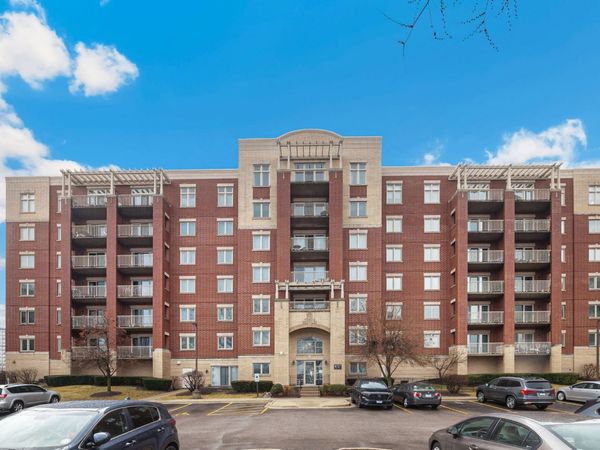 8727 W Bryn Mawr Avenue , Unit 606, Chicago, IL 60631
