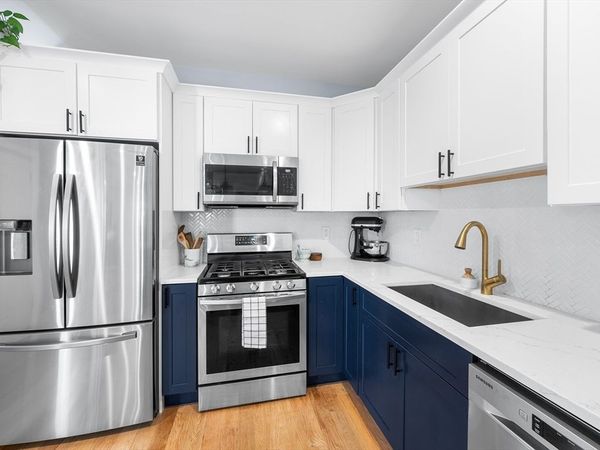 49 Eutaw St, Unit 1, Boston, MA 02128